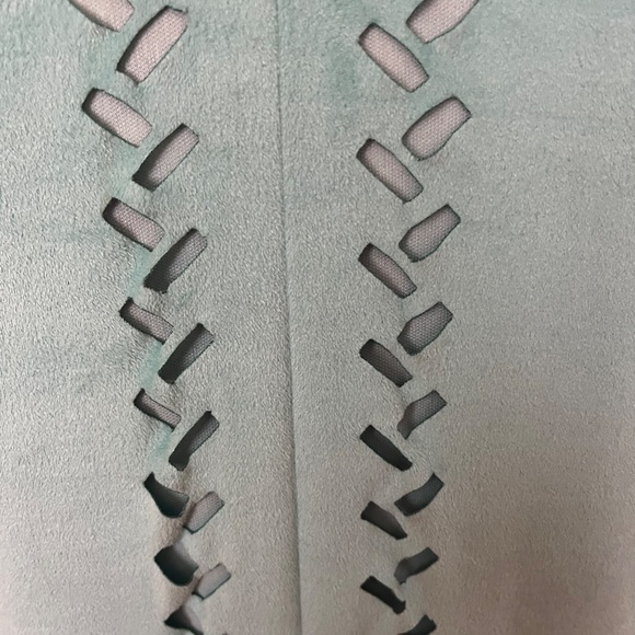 XTRAORDINARY WOMEN'S TUNIC SLEEVLESS TUNIC - Picture 2 of 6